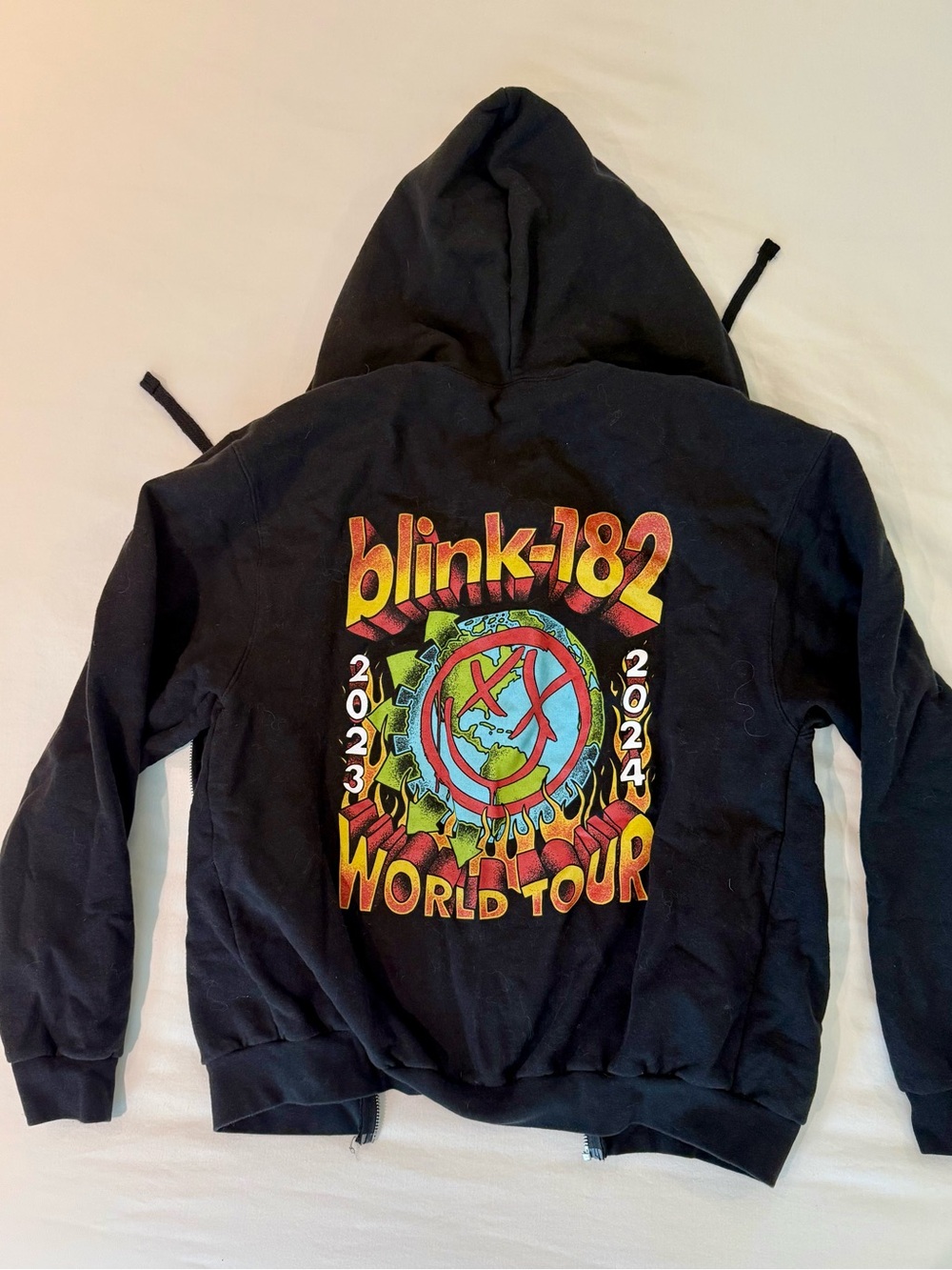Blink-182 Black 2023-2014 World Tour Zip-Up Hoodie with Yellow/Red Logo - Picture 3 of 6